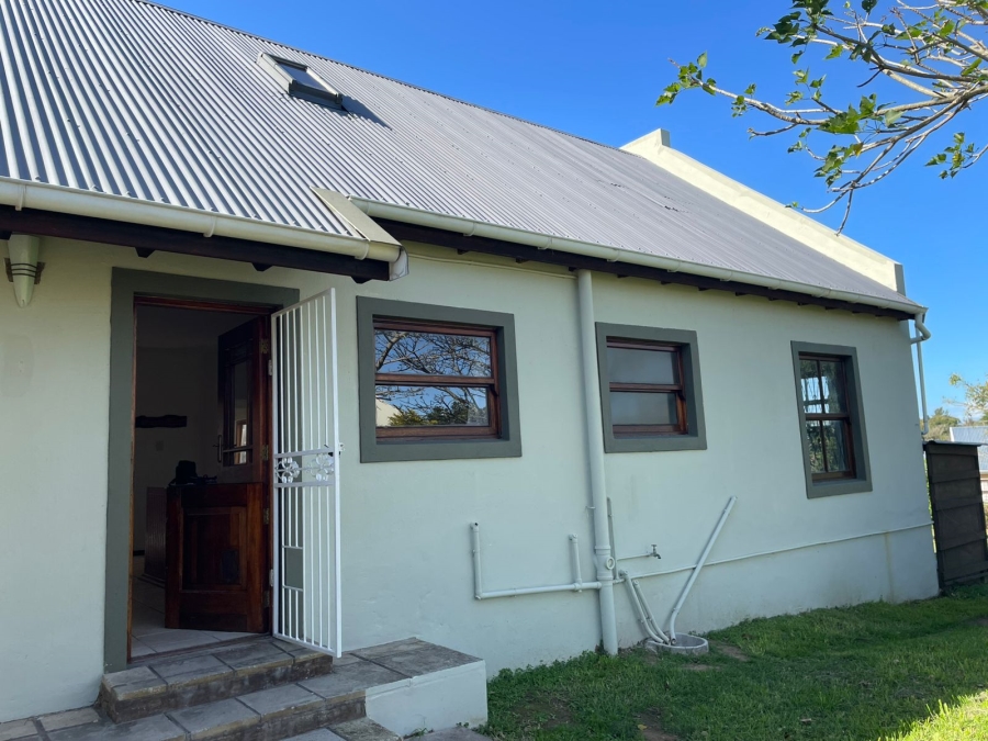 4 Bedroom Property for Sale in Bathurst Eastern Cape